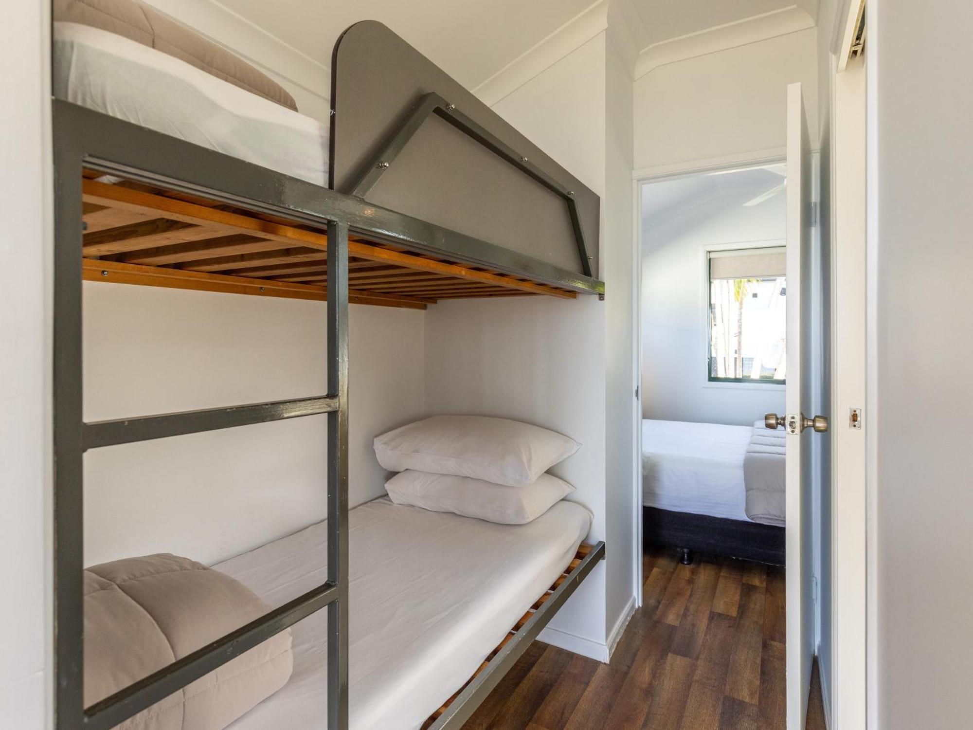 Nrma Bowen Beachfront Holiday Park Szoba fotó